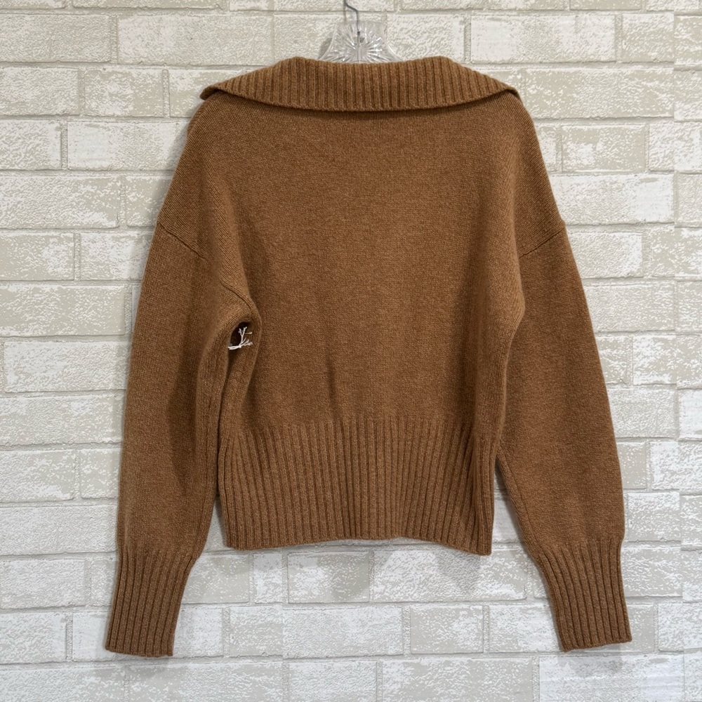 Reformation Beckie Cashmere Collared Sweater in Panko - Size - Large. - Picture 2 of 5
